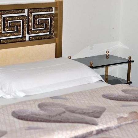 Casa Nuccia 2 Otel Milano Dış mekan fotoğraf