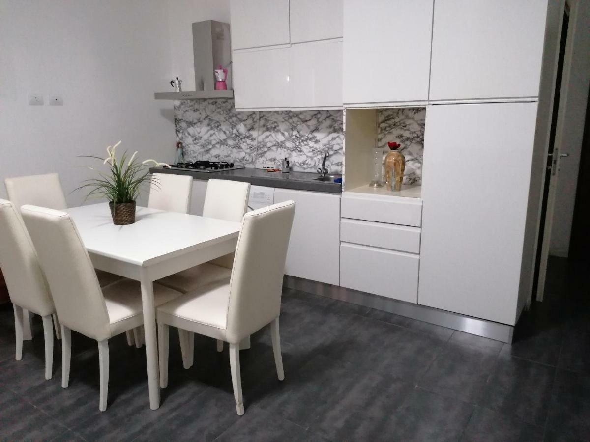 Casa Nuccia 2 Otel Milano Dış mekan fotoğraf